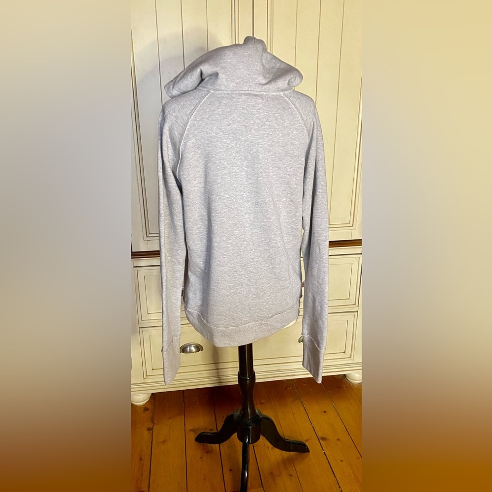 🌟Disneyland Resort Mickey Hoodie🌟  NWT - Picture 2 of 10
